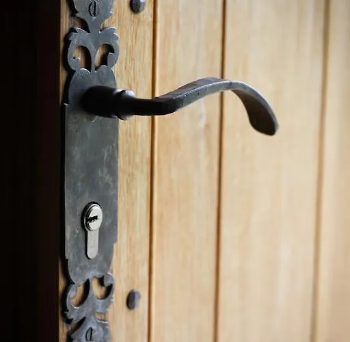 D'hôtes Domaine De Nazère Avezan