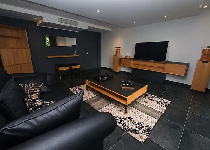 Bed & Breakfast D'hôtes Domaine De Nazère 4*