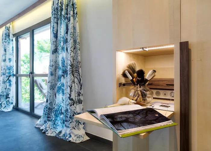 Bed & Breakfast D'hôtes Domaine De Nazère 4*