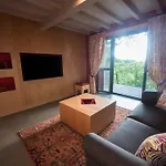 D'hotes Domaine De Nazere 4*
