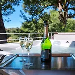 D'hotes Domaine De Nazere ベッド・アンド・ブレックファスト