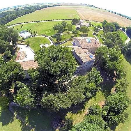 D'hotes Domaine De Nazere Avezan
