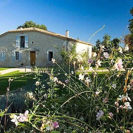 D'hotes Domaine De Nazere Bed & Breakfast 4*