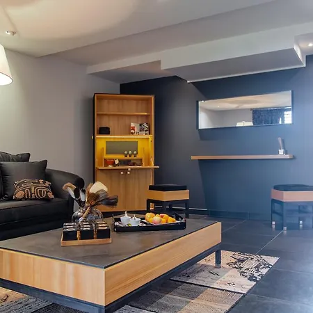 Chambres D'hotes Domaine De Nazere Avezan