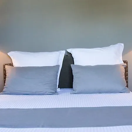 D'hotes Domaine De Nazere 4*