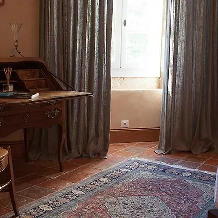 D'hotes Domaine De Nazere ベッド・アンド・ブレックファスト 4*