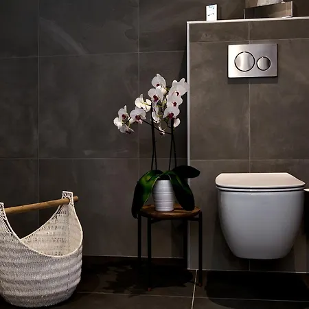 D'hotes Domaine De Nazere Avezan