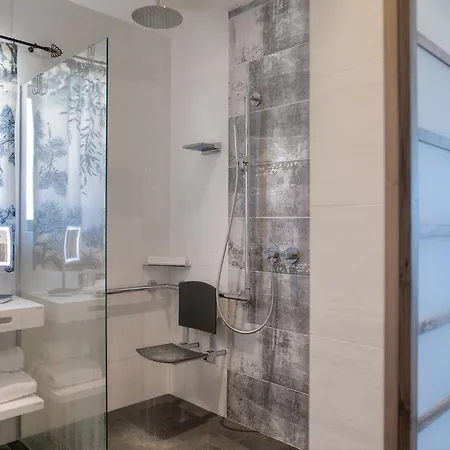 D'hotes Domaine De Nazere Avezan