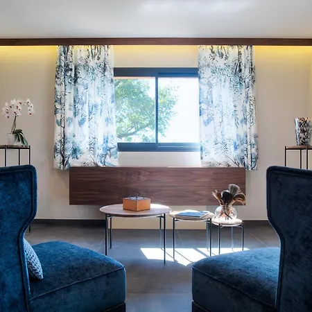 Bed & Breakfast Chambres D'hotes Domaine De Nazere Avezan